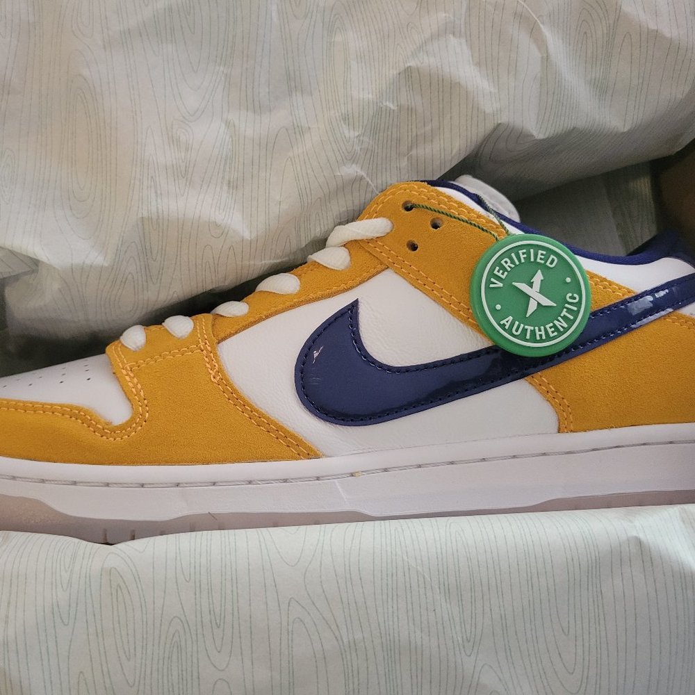 DEADSTOCK Nike SB Dunk Low Laser Orange size 12